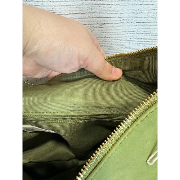 Universal Thread Women's Green Slouchy Crescent Shoulder Bag - Picture 6 of 6